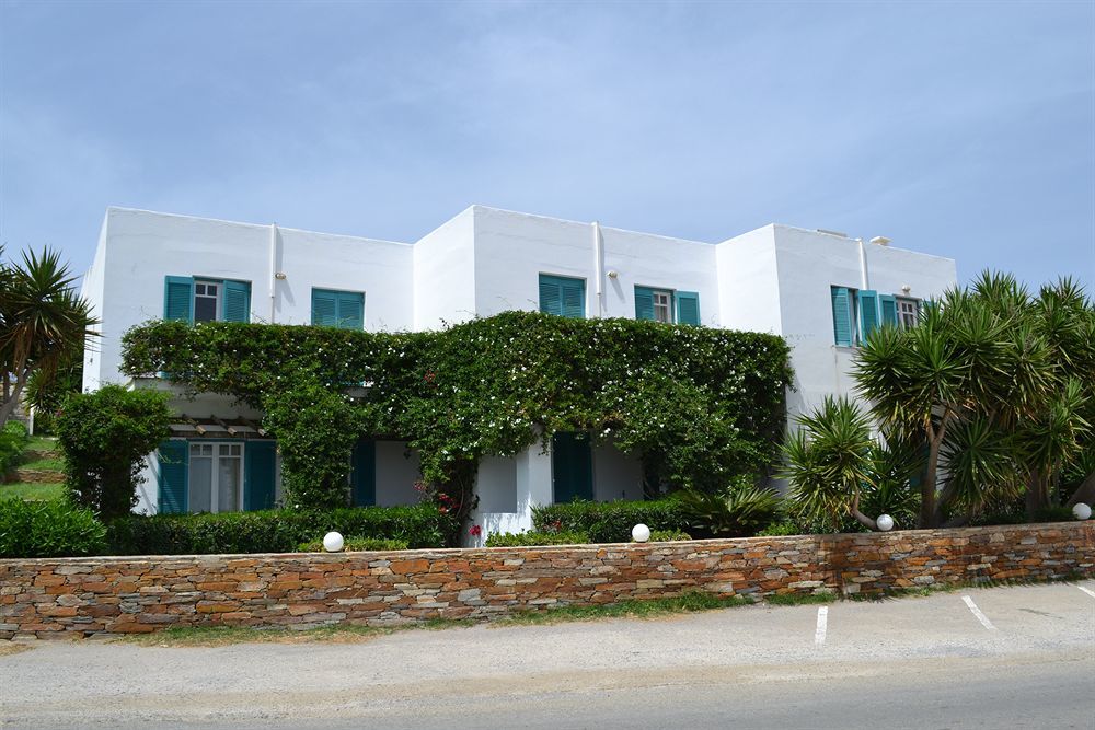 Ostria Hotel & Apartments Gavrio Exterior photo
